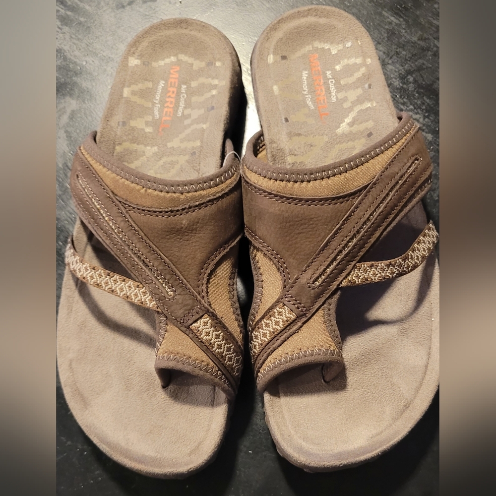 Merrell Women's Tan and Brown Sandals Size 7